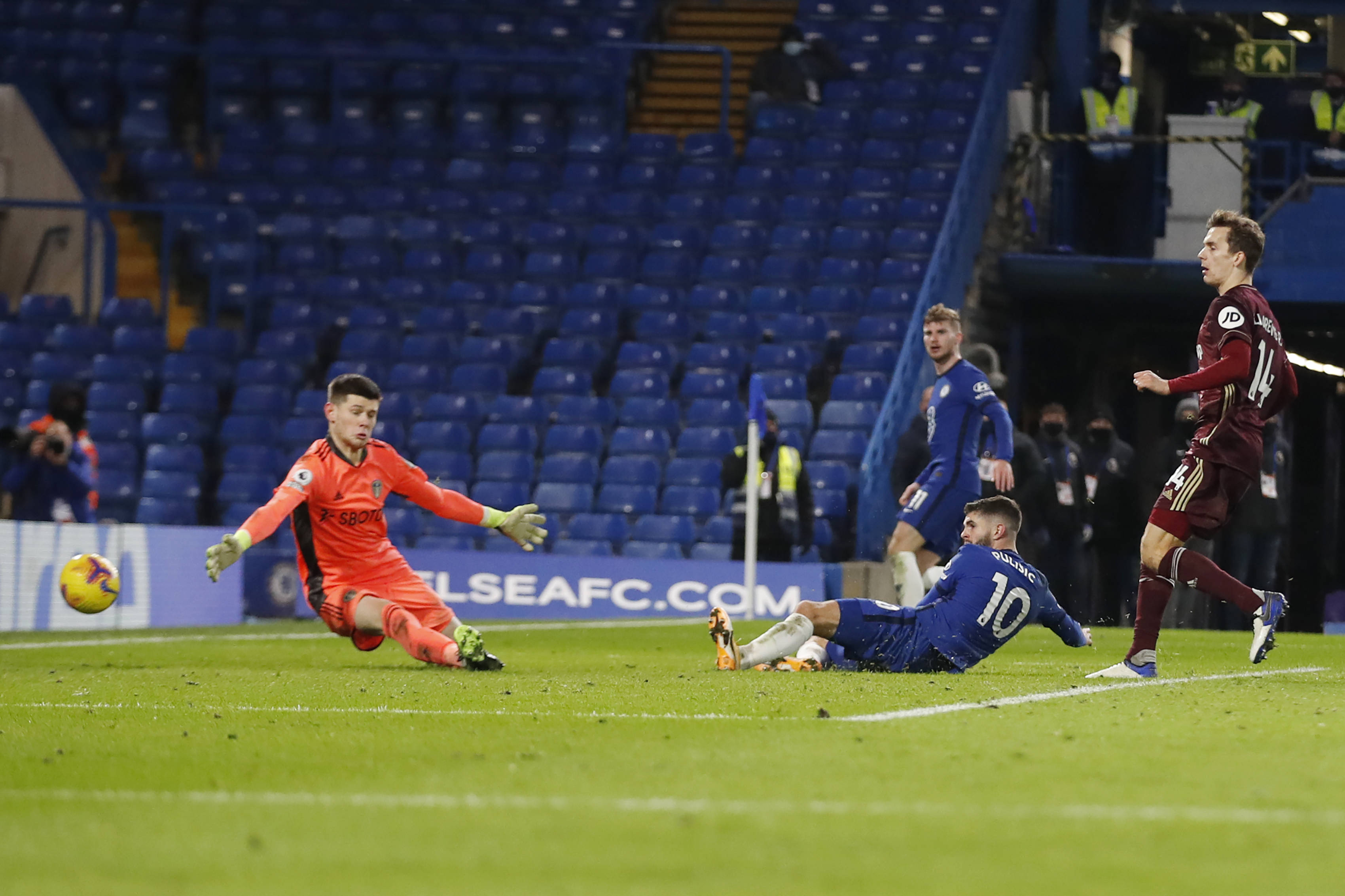 绿茵场上上 绿茵场上上