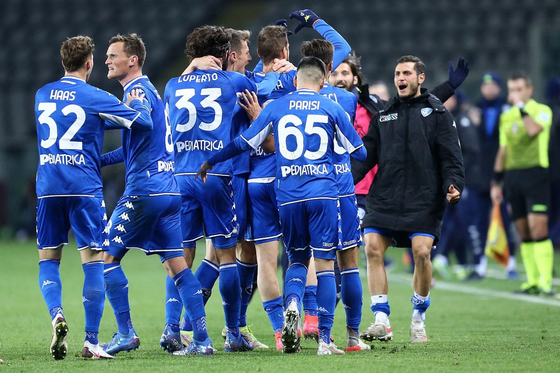 纵观全场 纵观全场